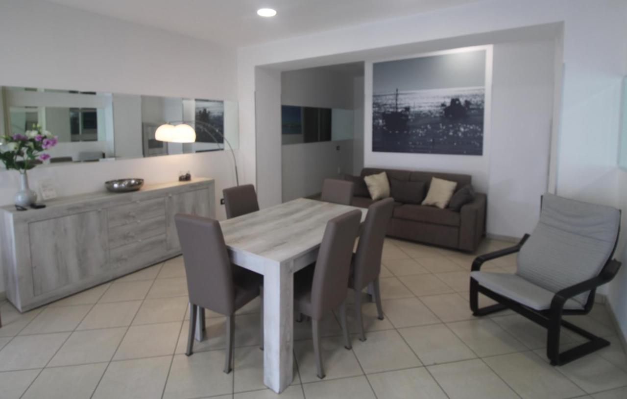 I Giganti Apartment กาญารี ภายนอก รูปภาพ