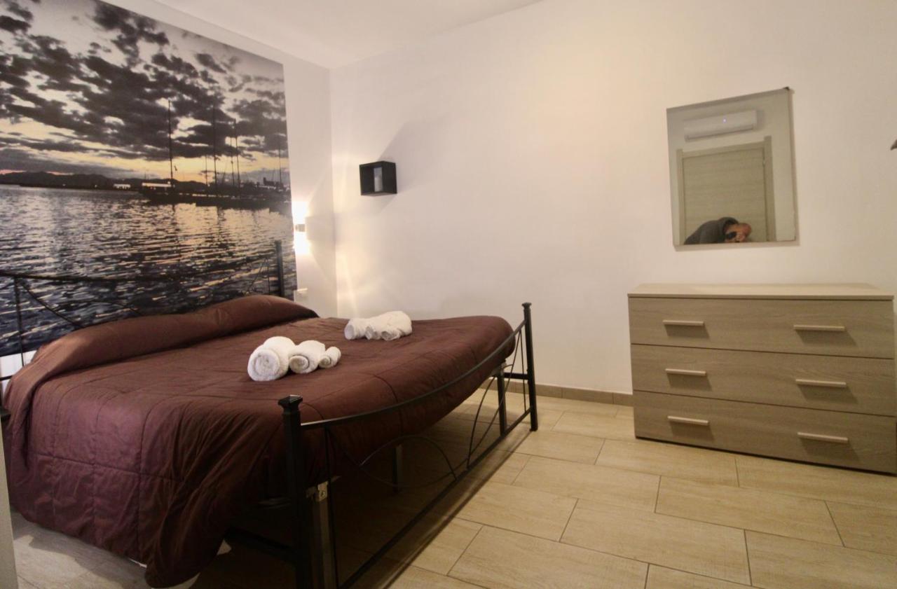 I Giganti Apartment กาญารี ภายนอก รูปภาพ